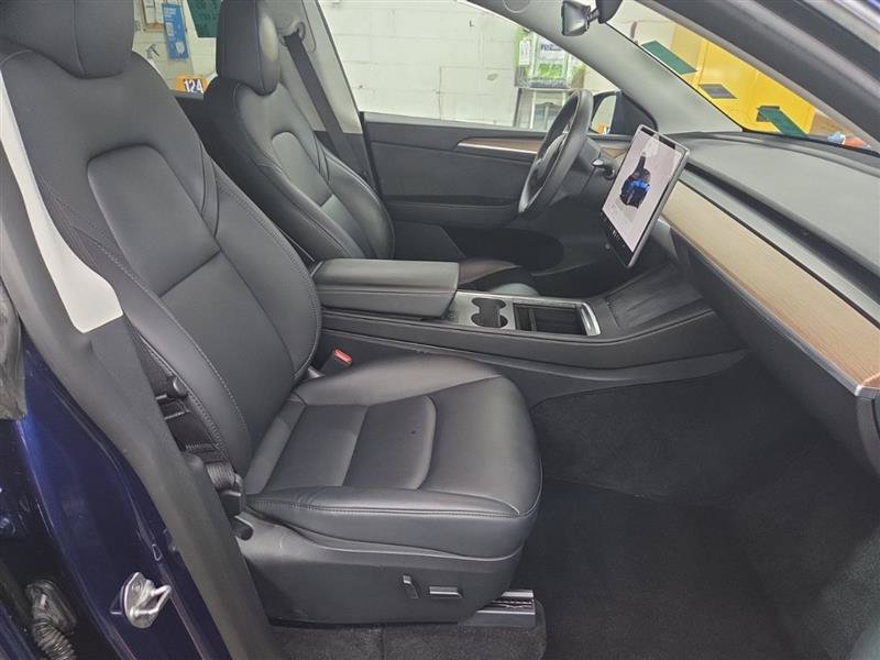 Used 2023 Tesla Model Y Long Range AWD/4WD image 5