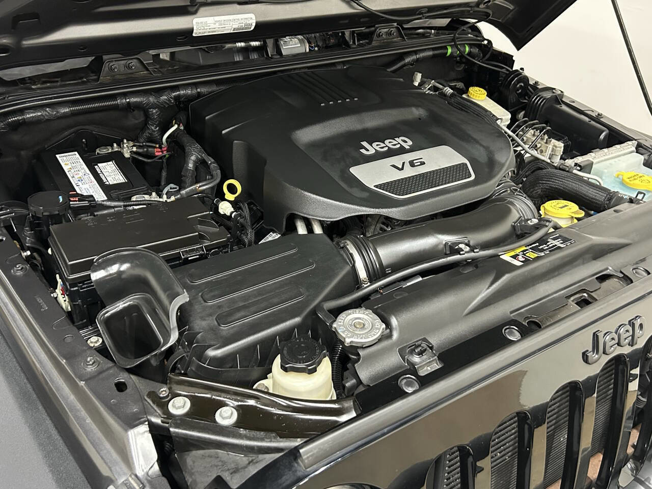 Used 2017 Jeep Wrangler Unlimited Sport image 14