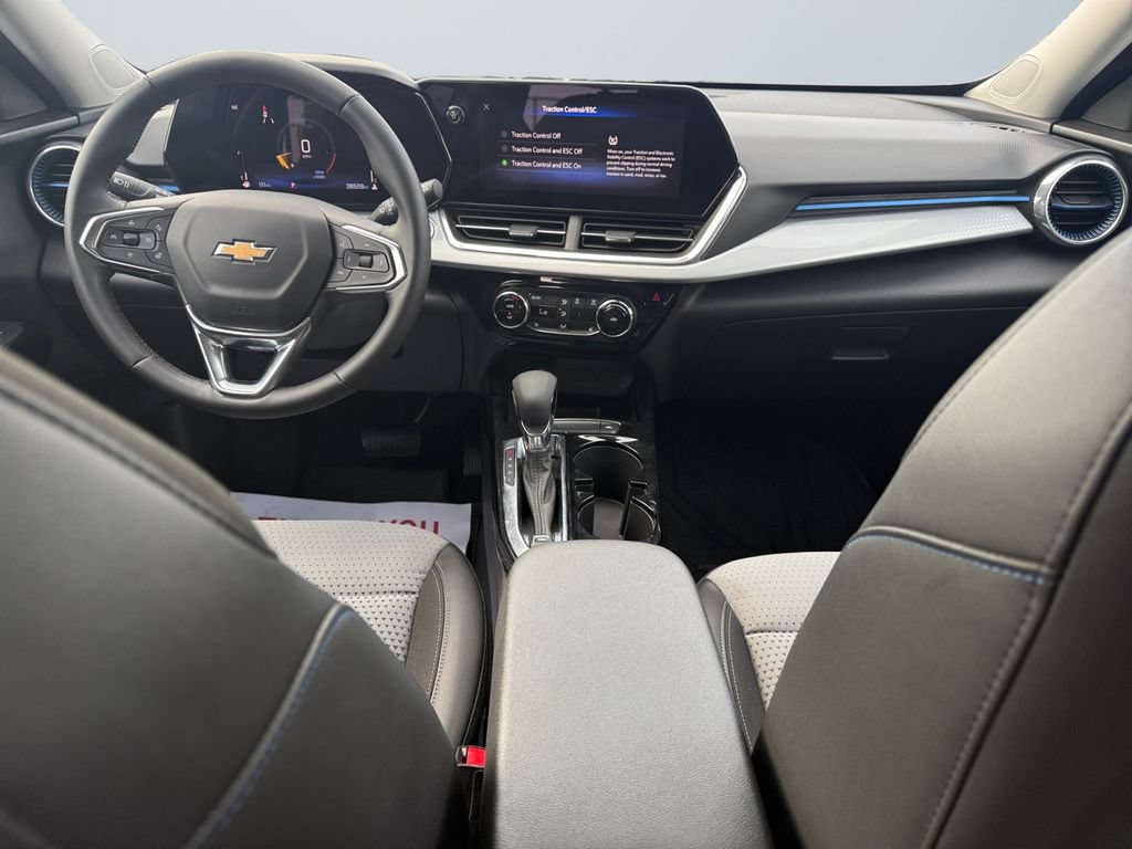 Used 2024 Chevrolet Trax LT w/ Driver Confidence Package FWD image 10