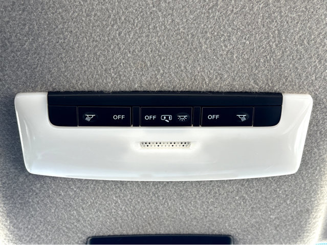 Certified 2025 Nissan Kicks Play S image 27