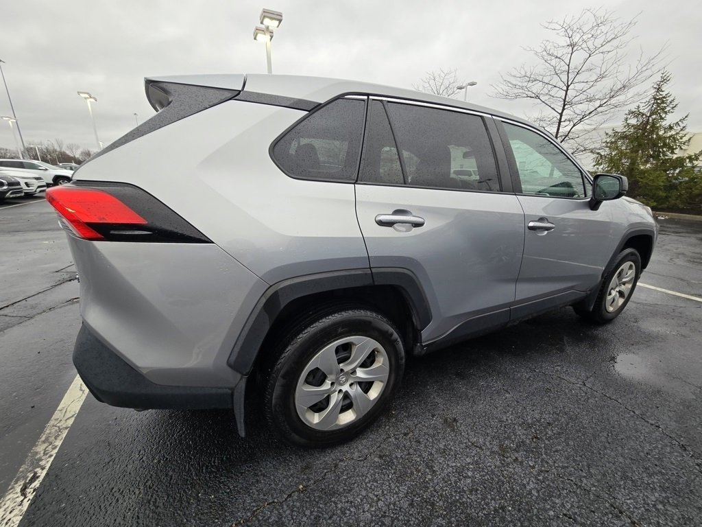 Used 2023 Toyota RAV4 LE image 8