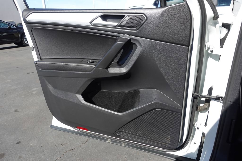 Used 2022 Volkswagen Tiguan S image 21