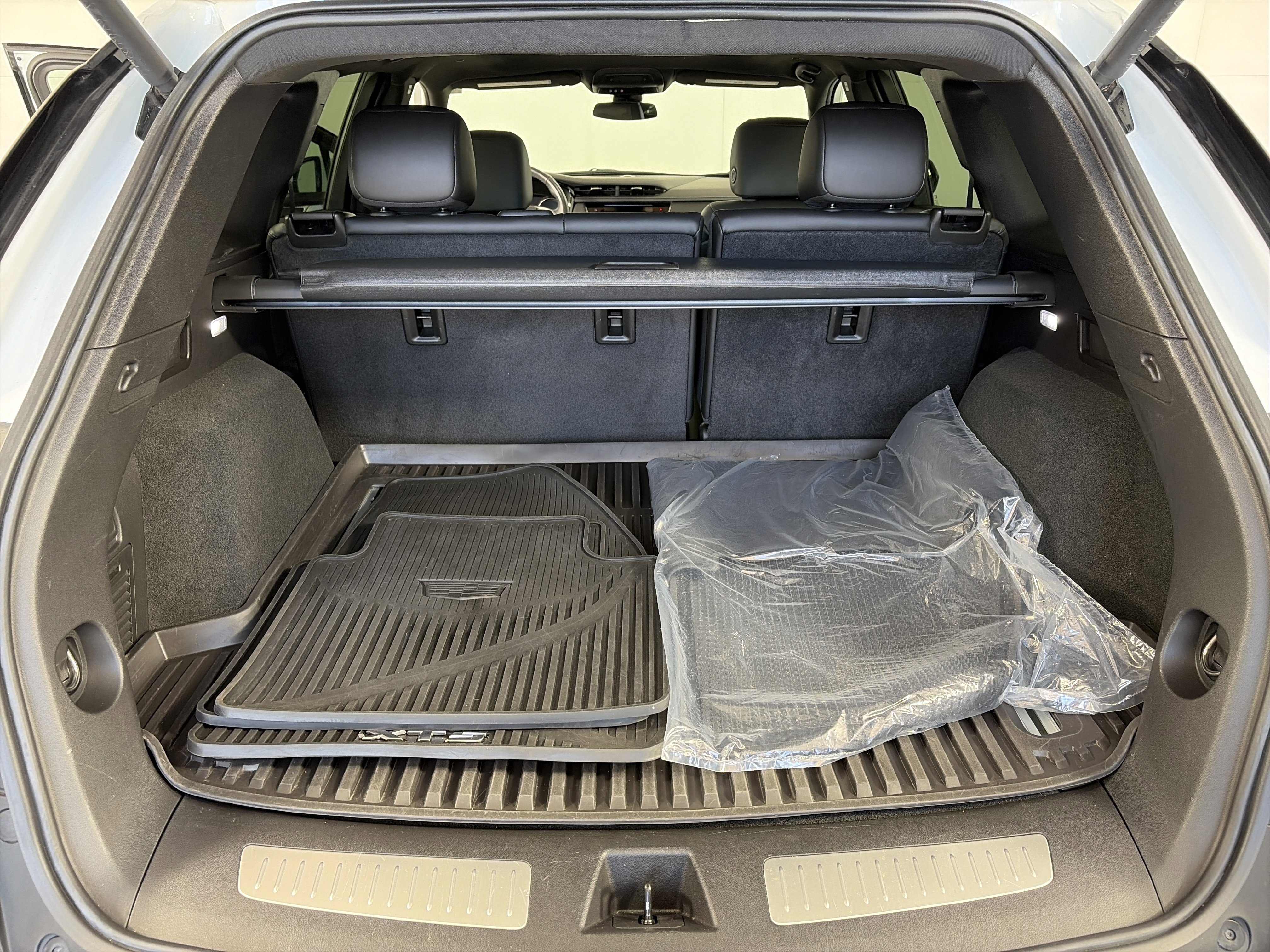 Used 2023 Cadillac XT5 Premium Luxury image 14