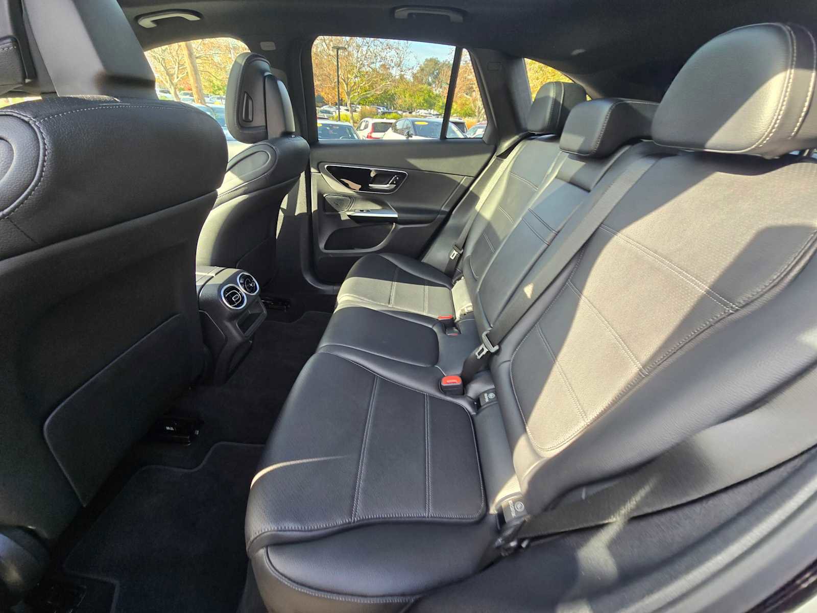 Certified 2026 Mercedes-Benz GLC 300 4MATIC image 21