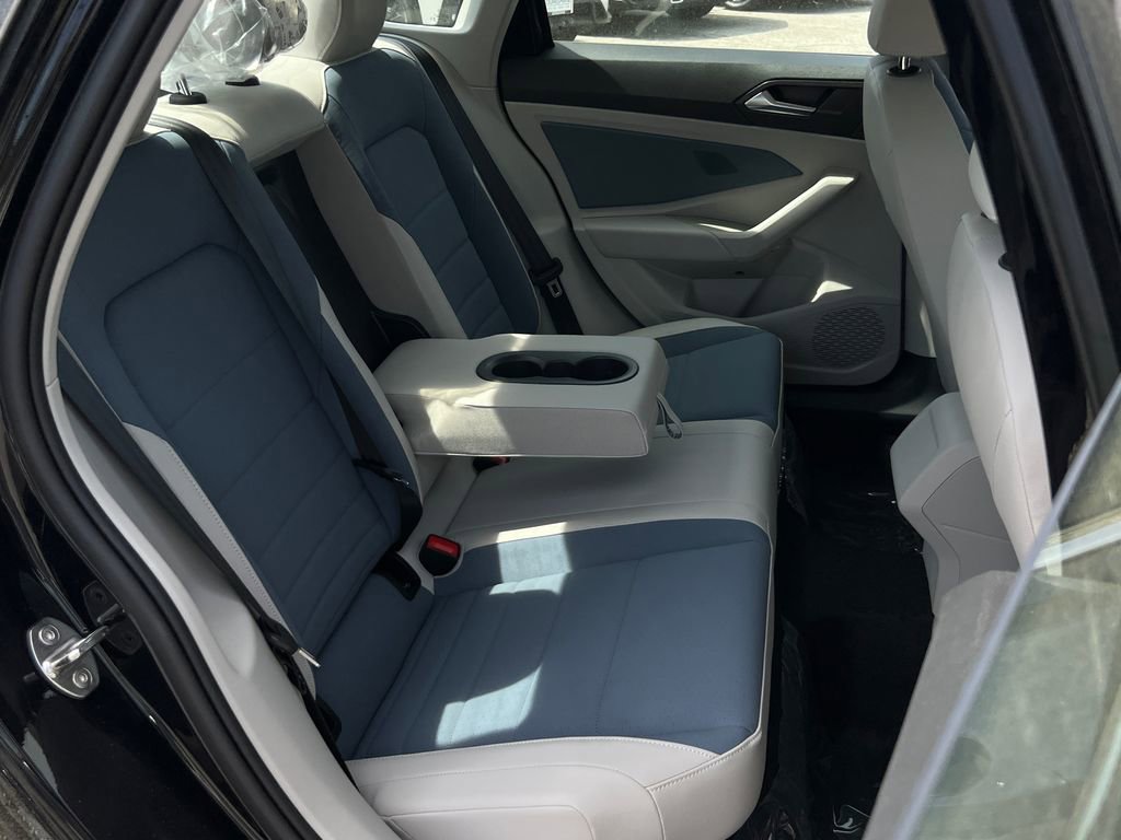 New 2026 Volkswagen Jetta SE FWD image 9