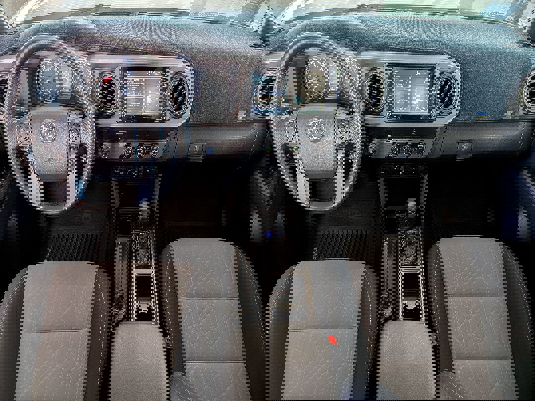 Used 2020 Toyota Tacoma TRD Sport w/ Technology Package image 27