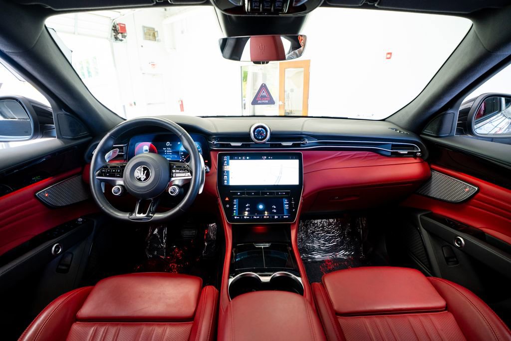 Used 2023 Maserati Grecale Modena image 53