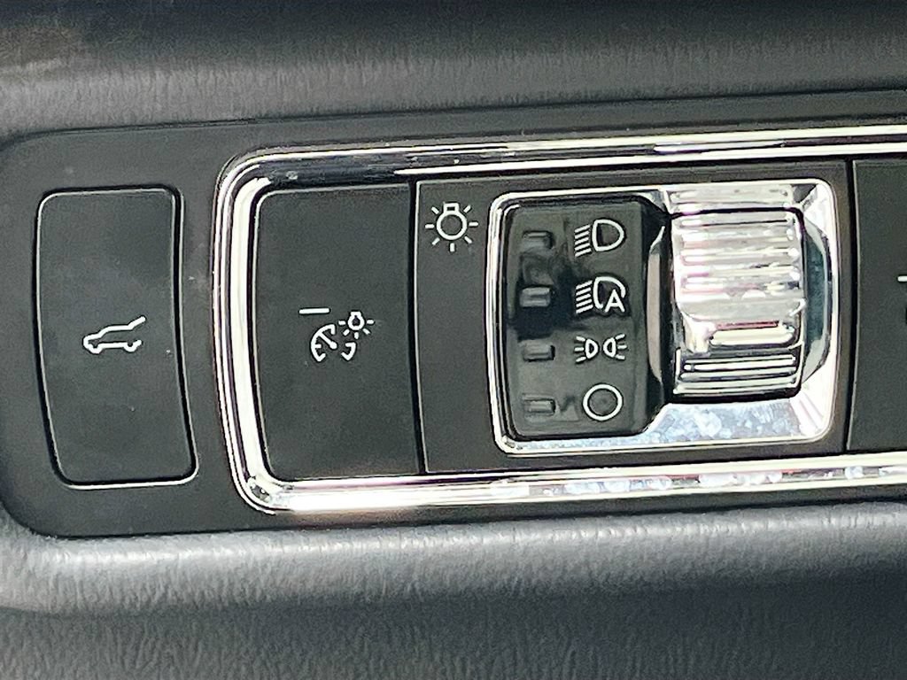 Used 2025 Lincoln Aviator Black Label AWD/4WD image 10
