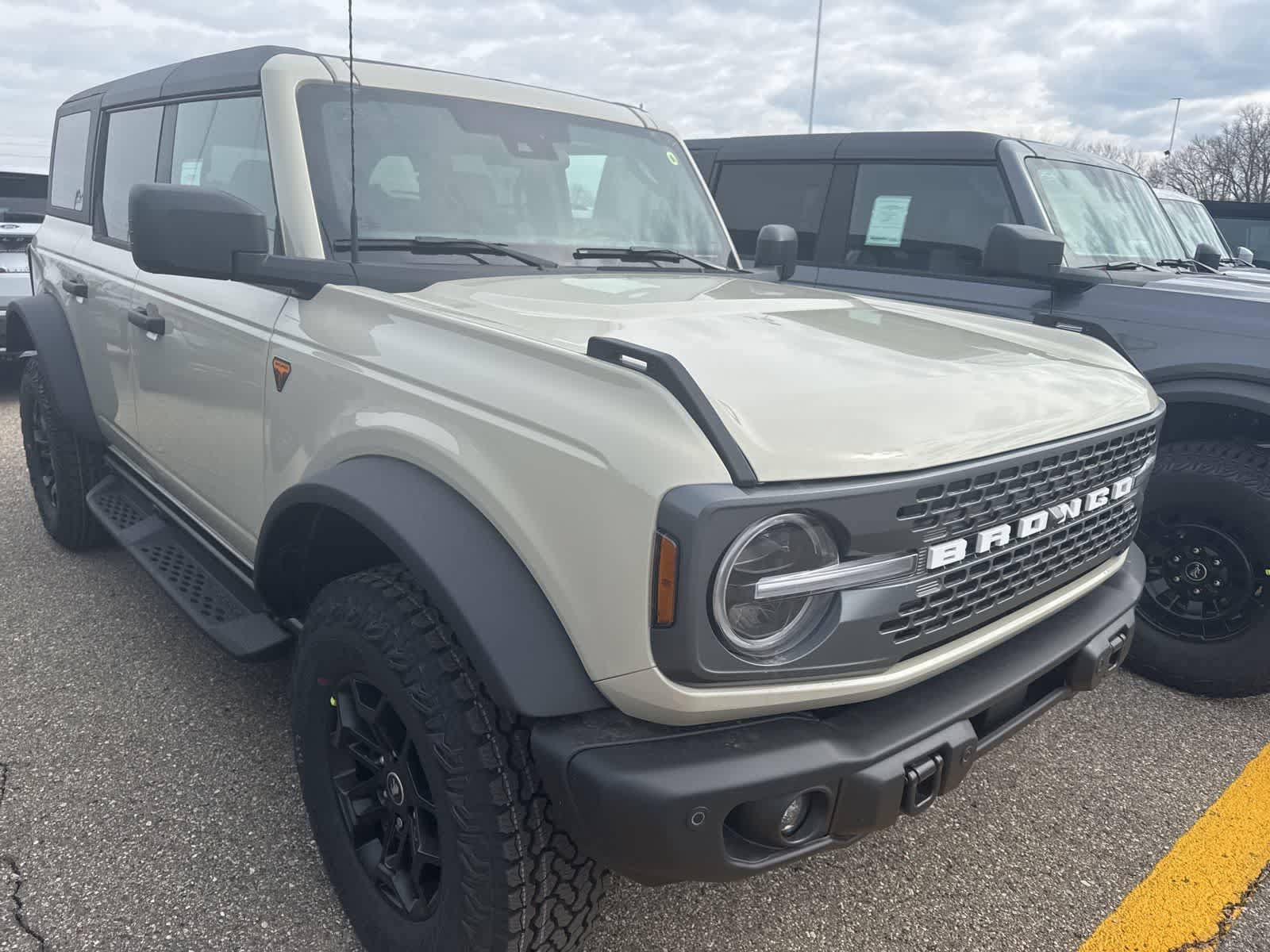 New 2026 Ford Bronco Badlands AWD/4WD image 11