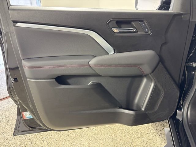 Used 2024 Chevrolet Colorado Z71 w/ Z71 Convenience Package 2 image 27