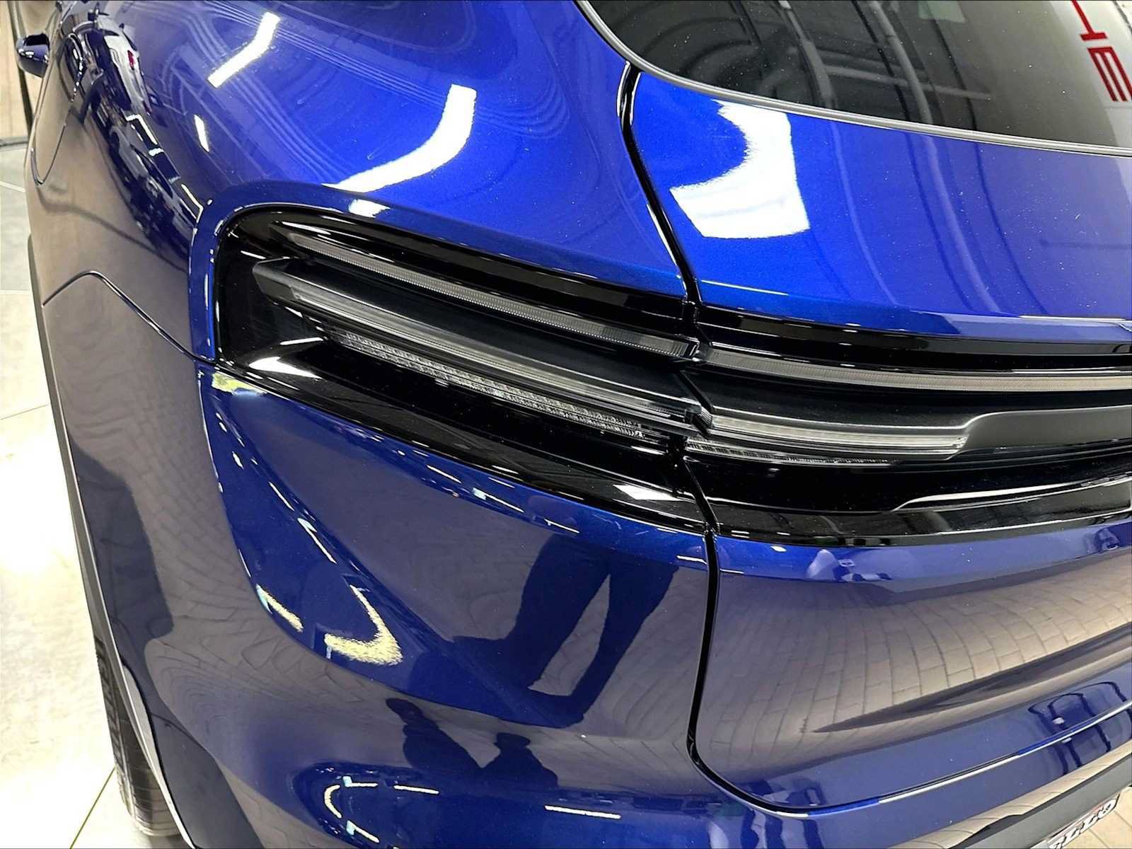 New 2026 Porsche Macan 4 Electric AWD/4WD image 34