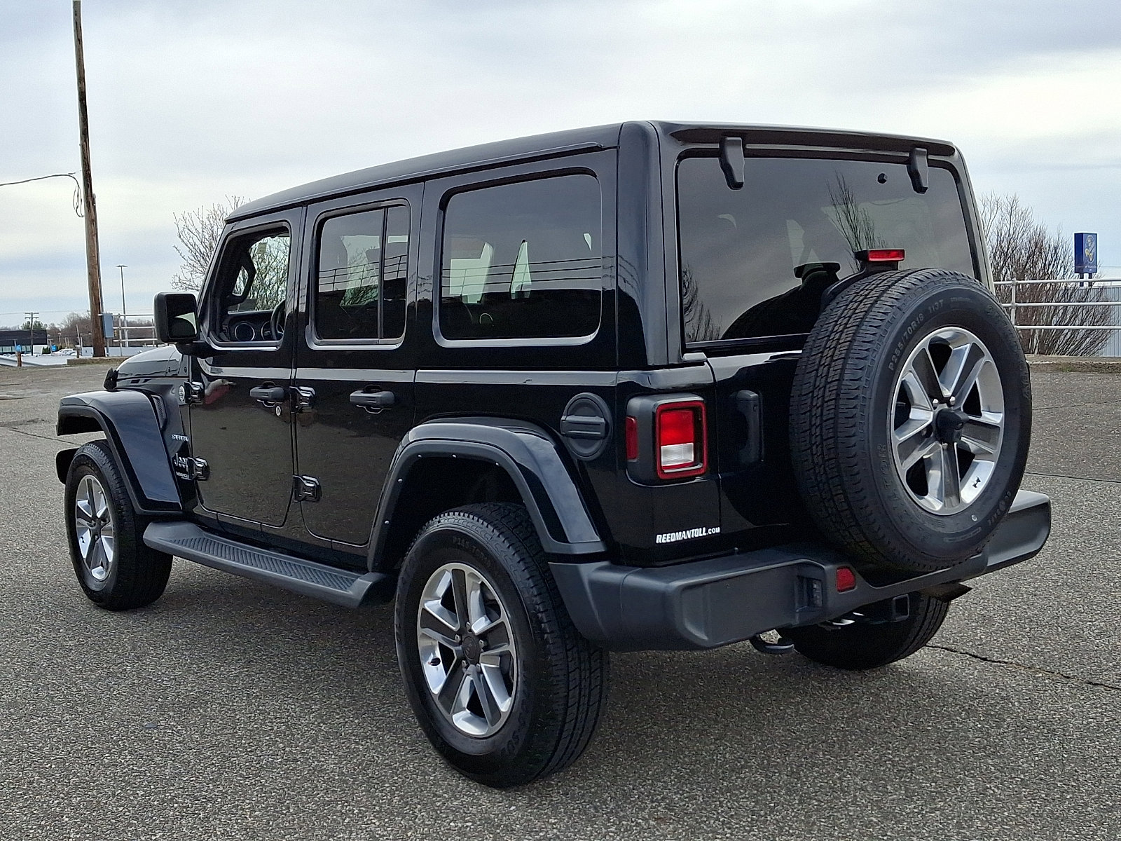 Certified 2022 Jeep Wrangler Unlimited Sahara w/ Cold Weather Group image 4