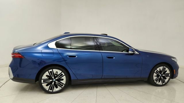 Used 2026 BMW 530i xDrive image 6