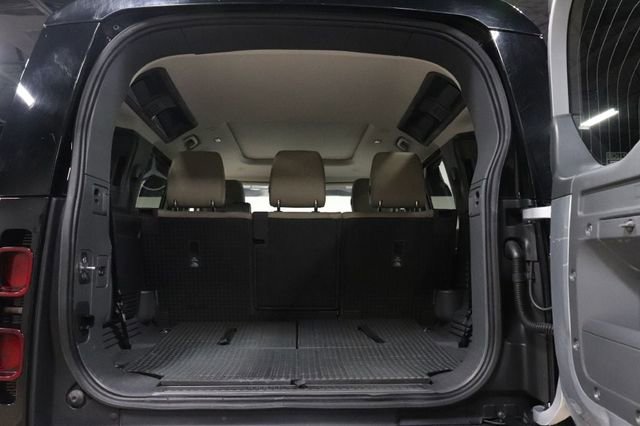 Used 2020 Land Rover Defender 110 HSE AWD/4WD image 27