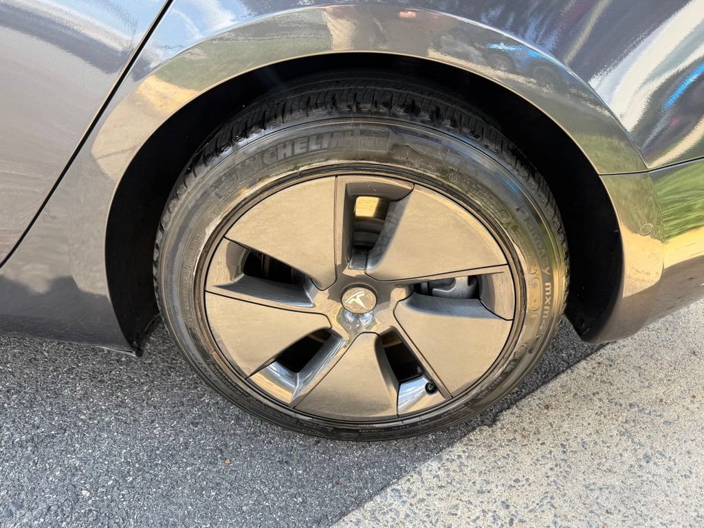 Used 2021 Tesla Model 3 Standard Range Plus RWD image 13