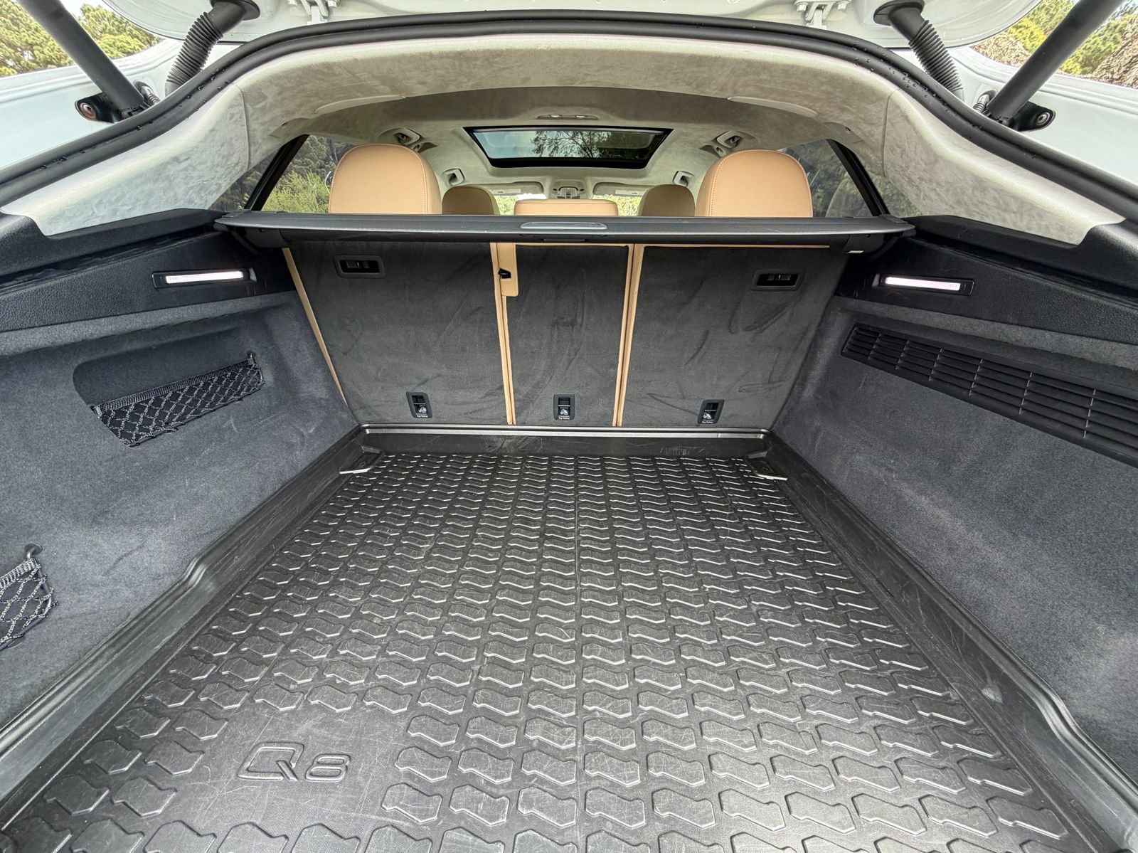 Used 2019 Audi Q8 Prestige image 17