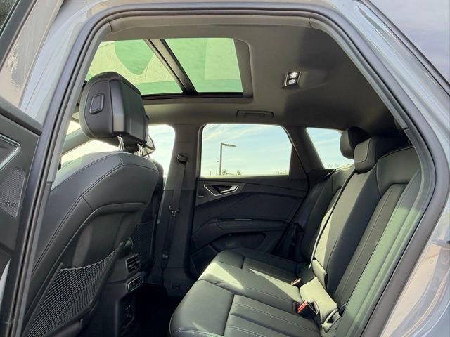 Used 2024 Audi Q4 e-tron Prestige w/ Black Optic Package AWD/4WD image 16