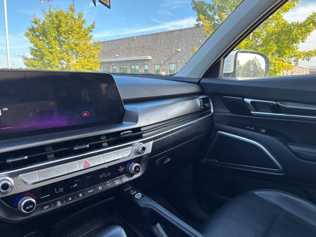 Used 2024 Kia Telluride S w/ S Sunroof Package FWD image 10