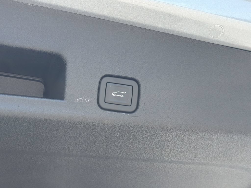 New 2026 GMC Acadia Elevation w/ LPO, Floor Liner Package FWD image 20