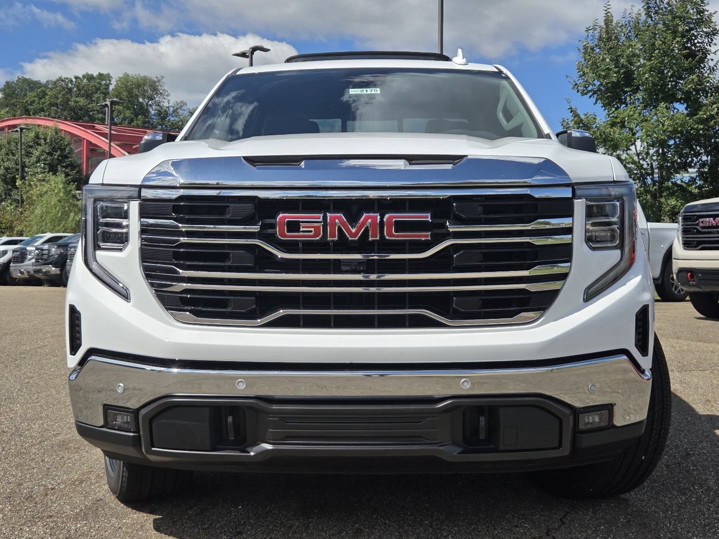 New 2026 GMC Sierra 1500 SLT w/ SLT Premium Plus Package AWD/4WD image 14
