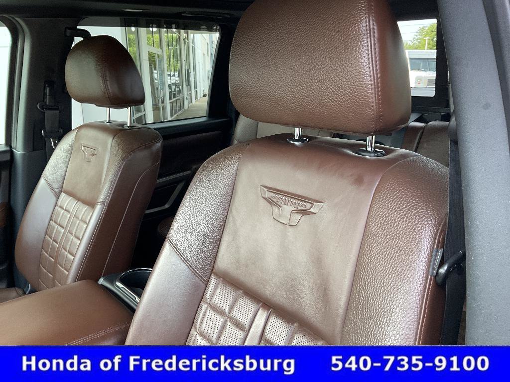 Used 2021 Nissan Titan Platinum Reserve w/ Moonroof Package AWD/4WD image 28