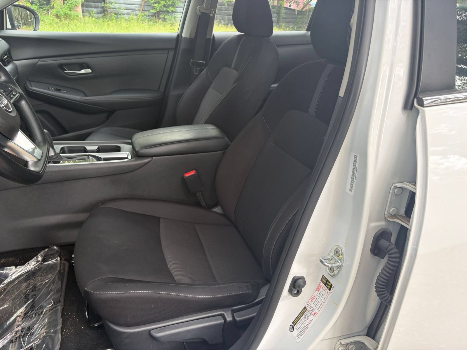 Used 2025 Nissan Sentra SV FWD image 25