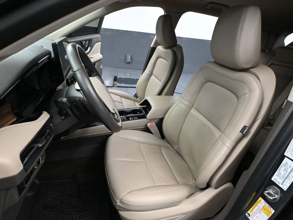 Used 2024 Lincoln Corsair Reserve w/ Towing Package image 24