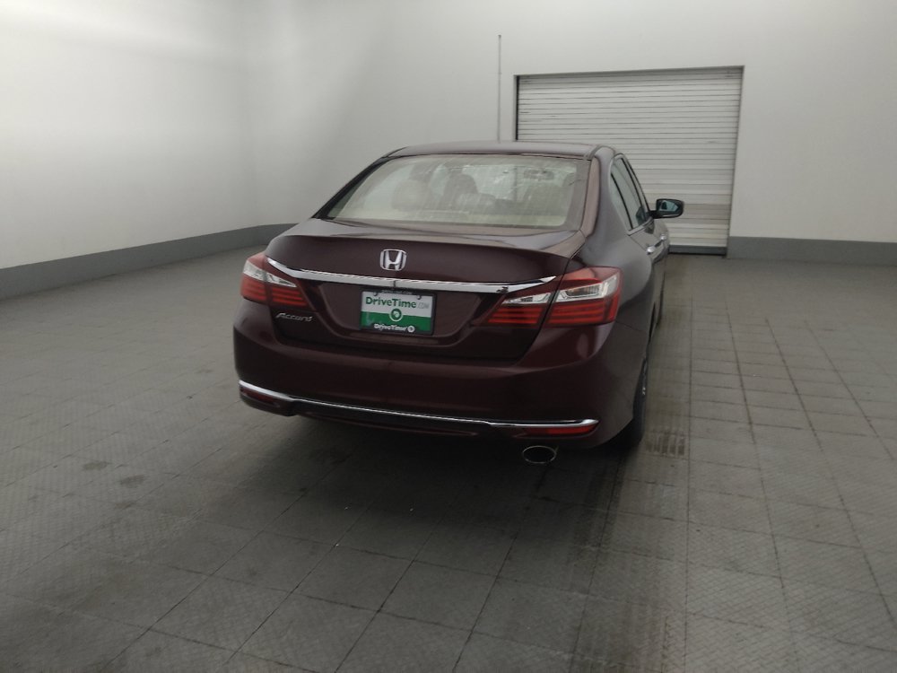 Used 2017 Honda Accord LX image 7