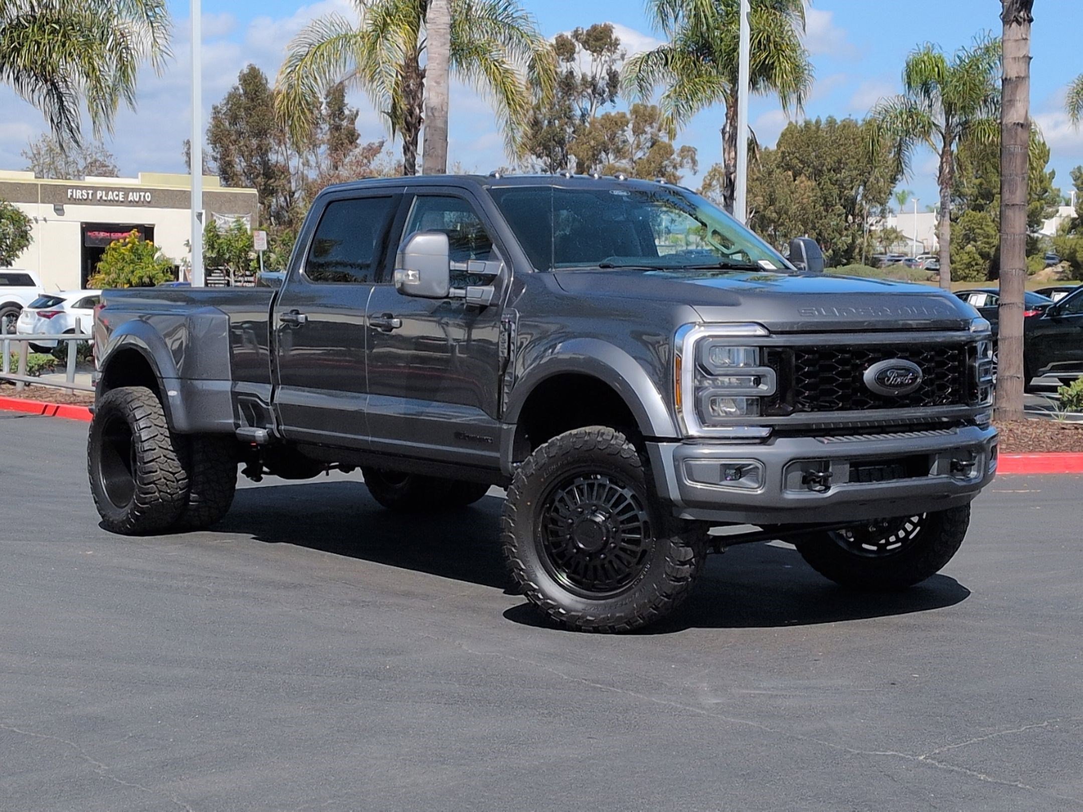 Used 2026 Ford F450 Lariat image 2