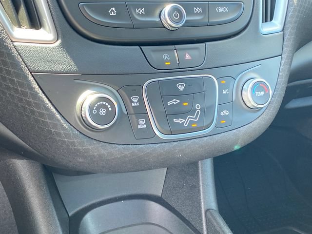 Used 2025 Chevrolet Malibu RS FWD image 12