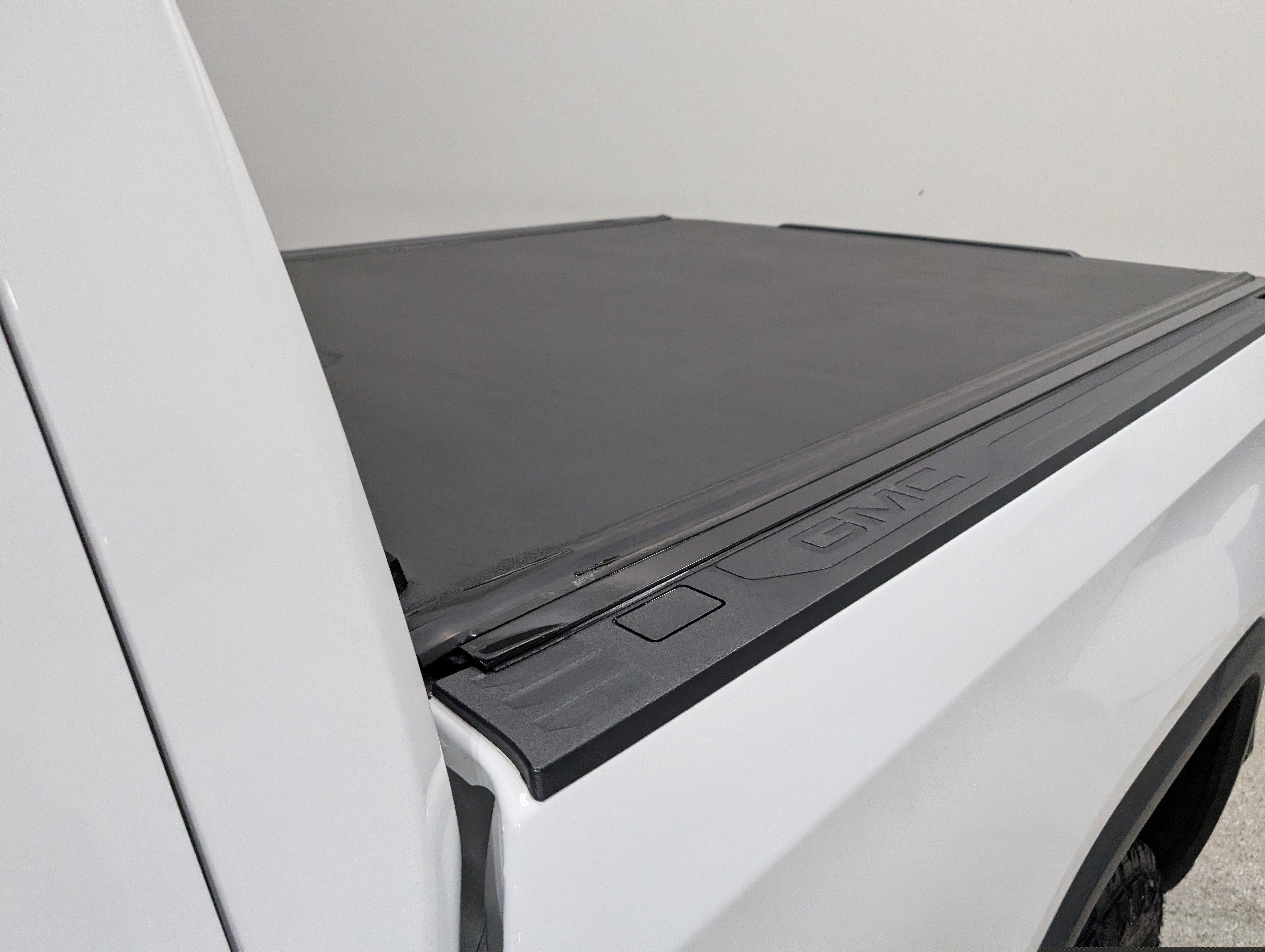 Used 2023 GMC Sierra 1500 AT4X image 10