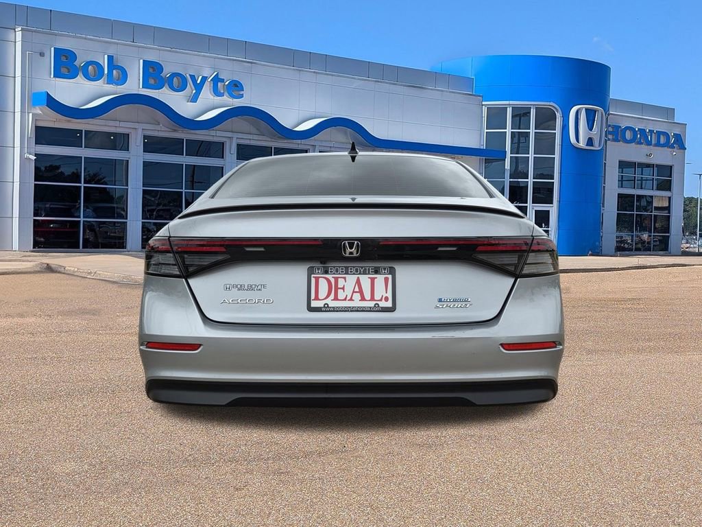 Used 2023 Honda Accord Sport image 6