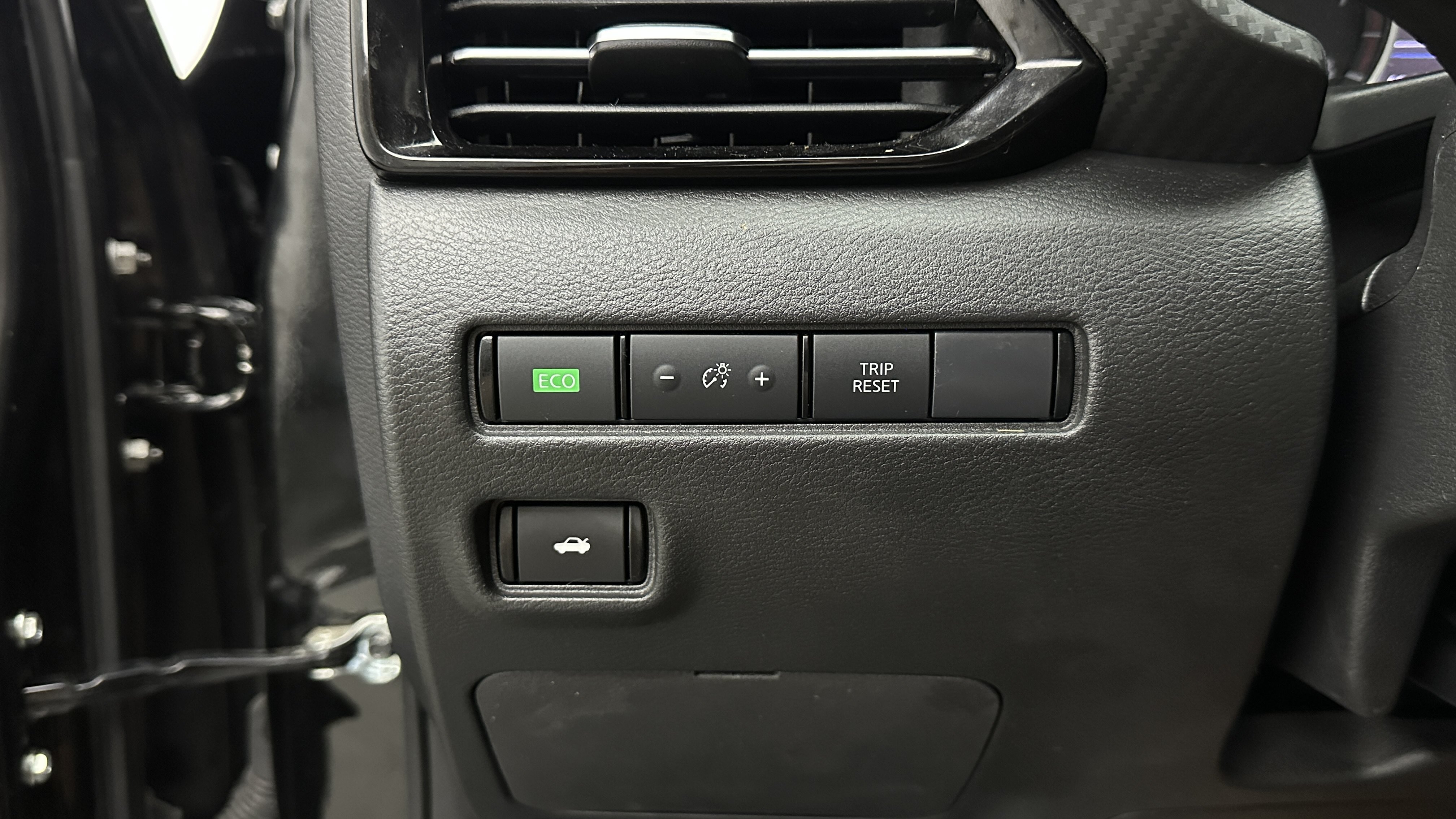 Used 2024 Nissan Sentra SR FWD image 14