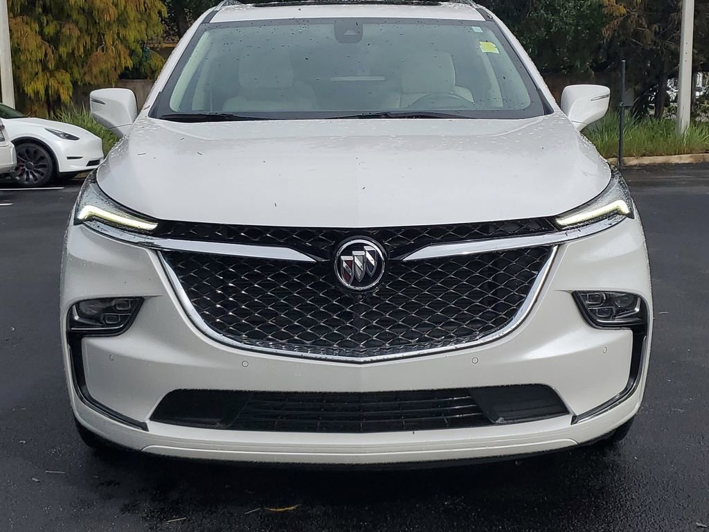 Certified 2024 Buick Enclave Avenir w/ Avenir Technology Package image 8