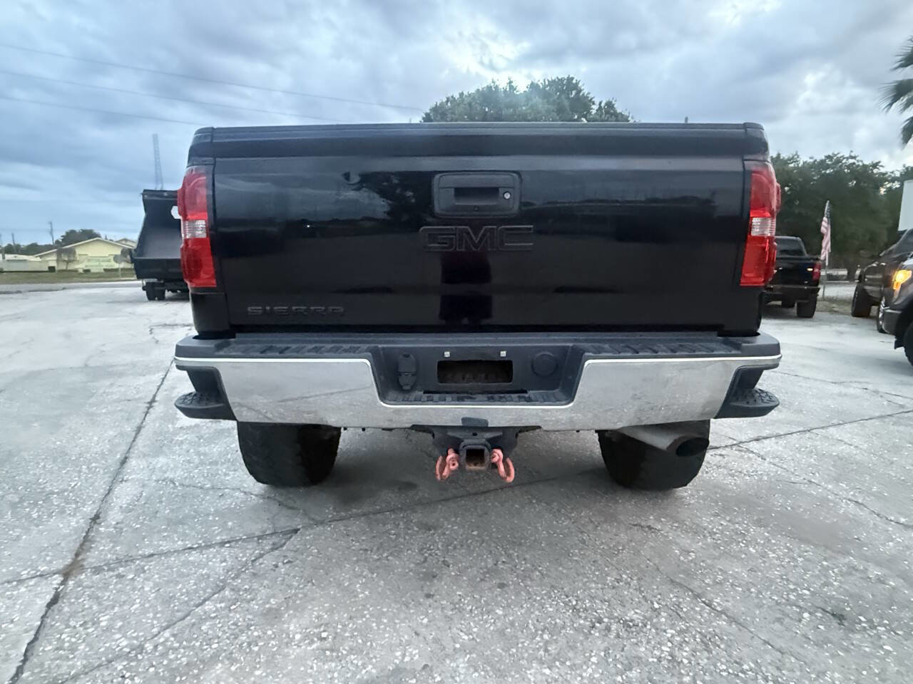 Used 2016 GMC Sierra 2500 SLE w/ Suspension Package, Off-Road AWD/4WD image 6