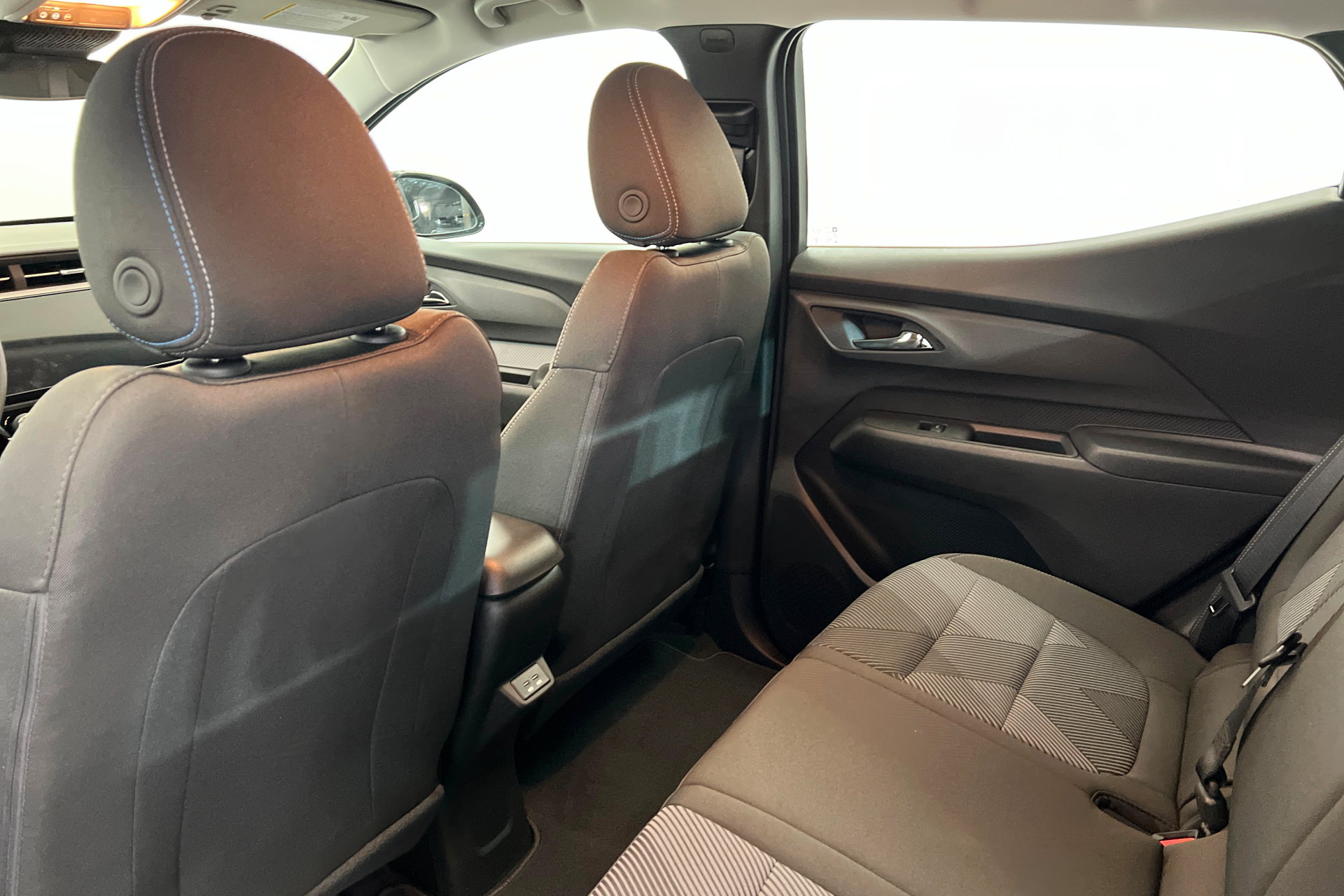 New 2027 Chevrolet Bolt LT w/ Comfort Package FWD image 20