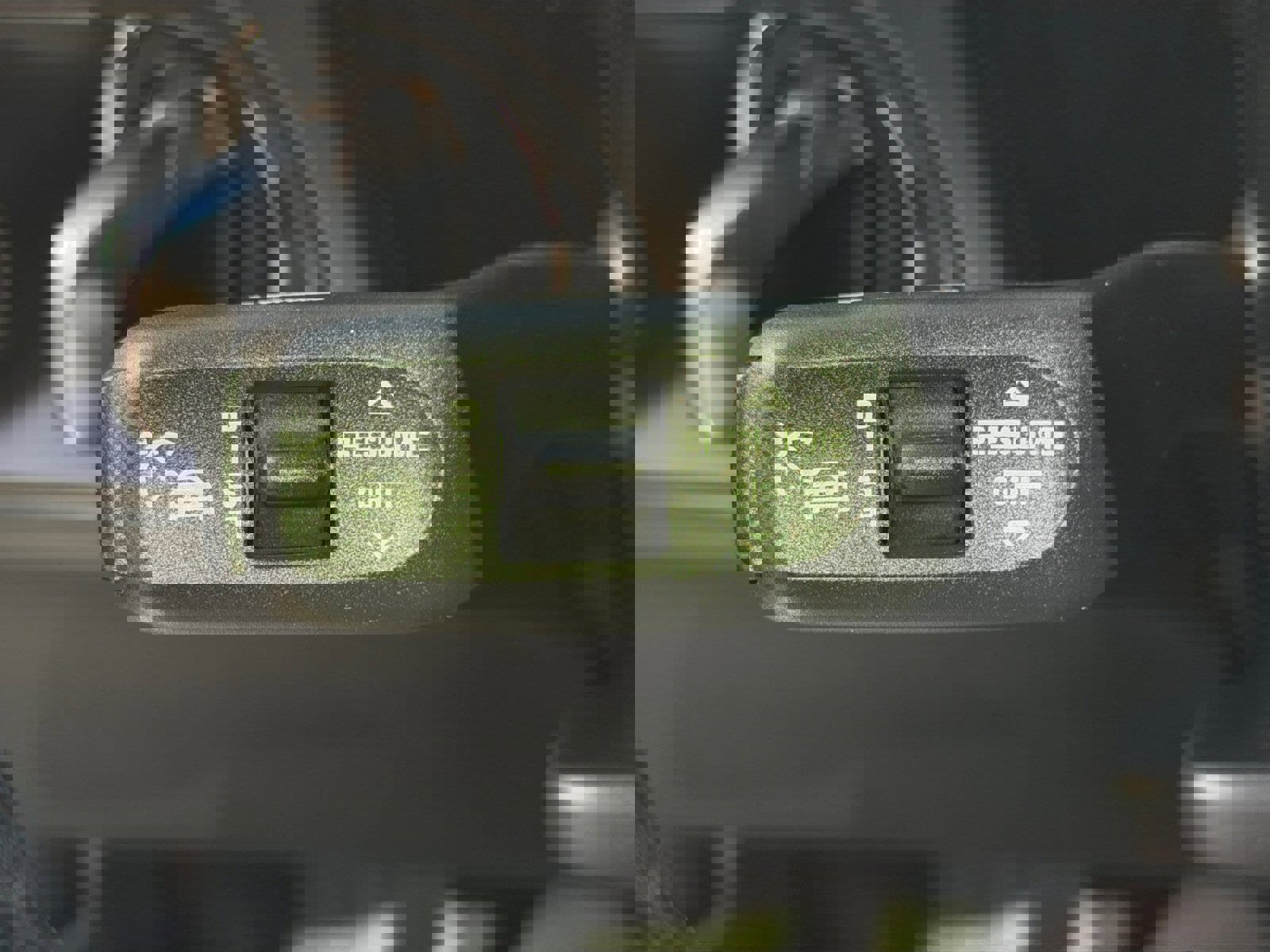 Certified 2023 Porsche Macan S image 28