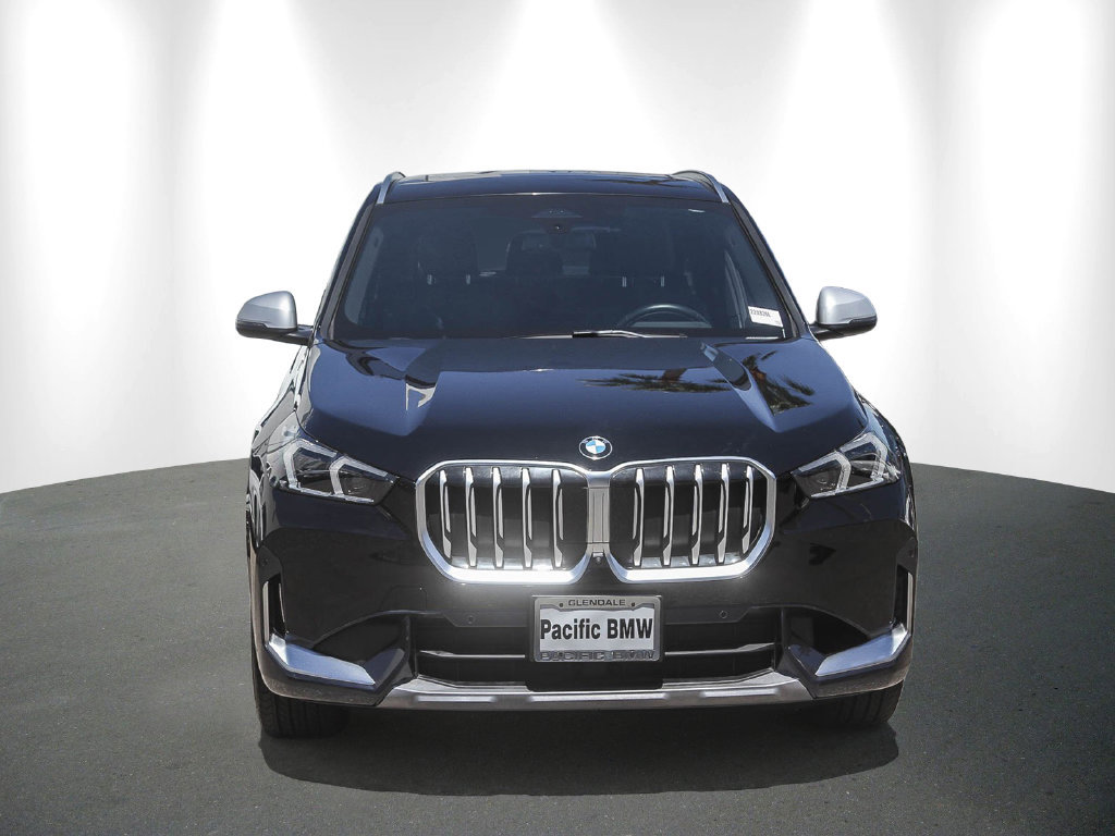Certified 2023 BMW X1 xDrive28i w/ Premium Package AWD/4WD image 2