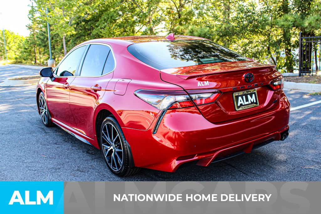 Used 2024 Toyota Camry SE FWD image 4
