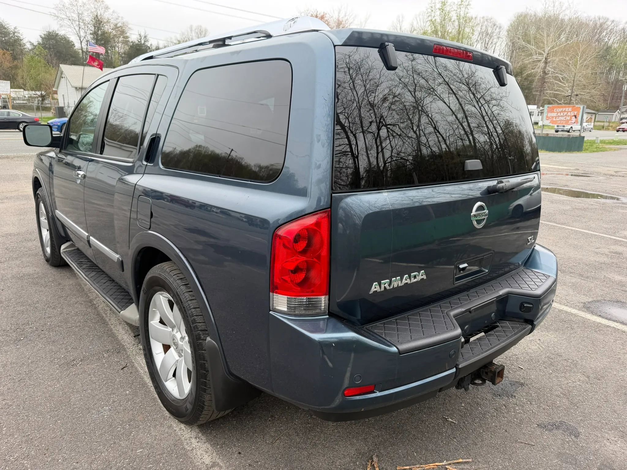 Used 2013 Nissan Armada SL image 9