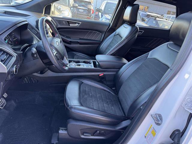 Used 2023 Ford Edge ST-Line image 33