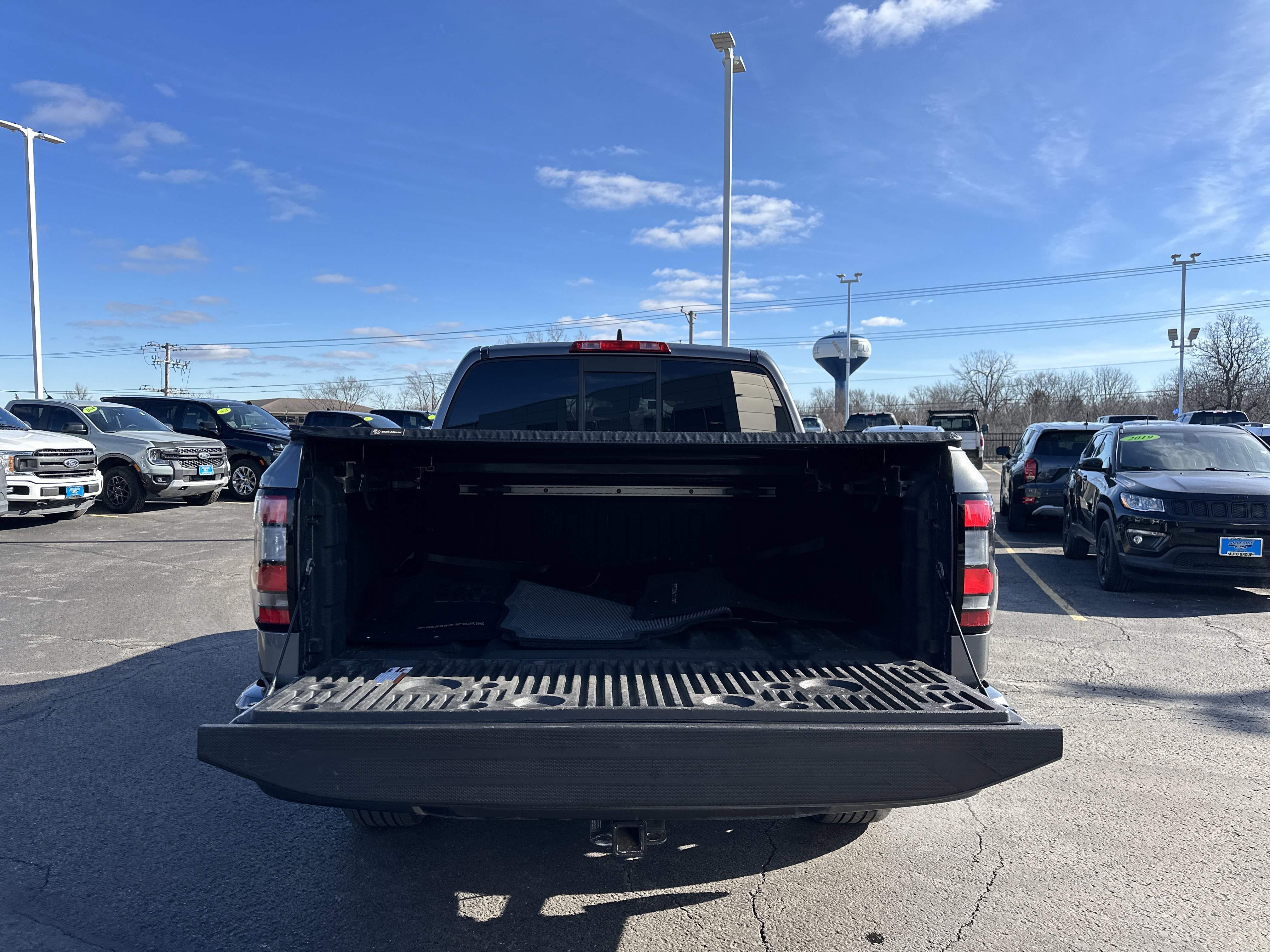 Used 2022 Nissan Frontier SV image 5