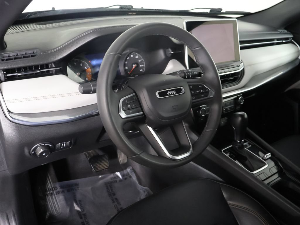 Used 2023 Jeep Compass Limited AWD/4WD image 26