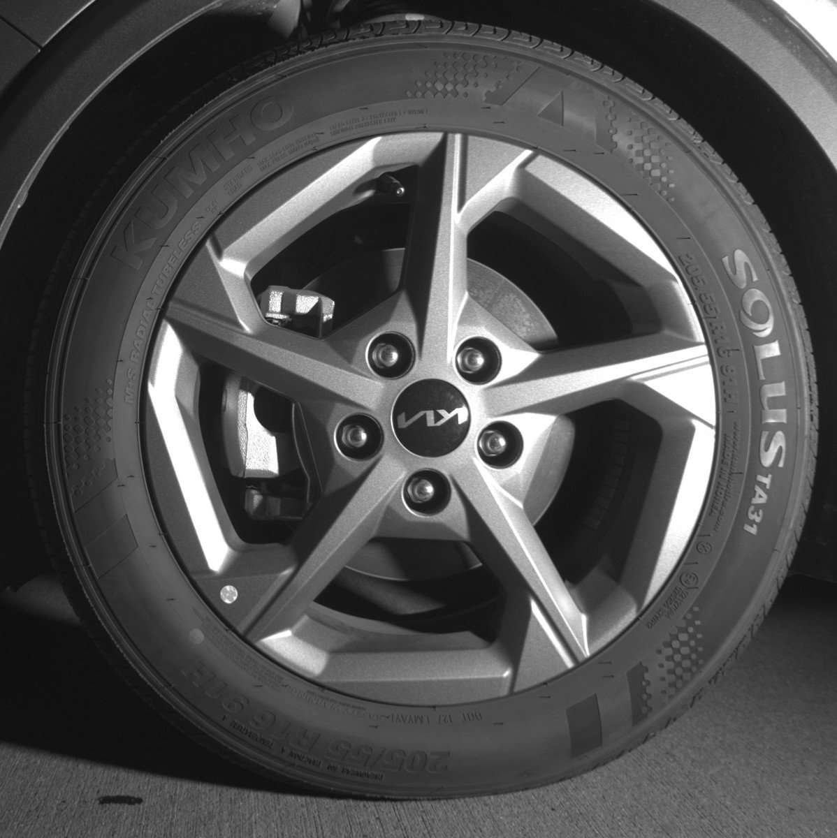 Used 2025 Kia K4 LXS image 12
