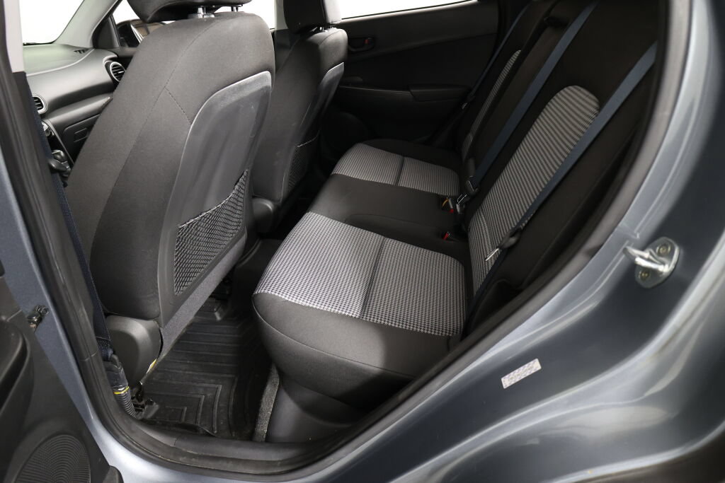 Used 2020 Hyundai Kona SEL AWD/4WD image 17