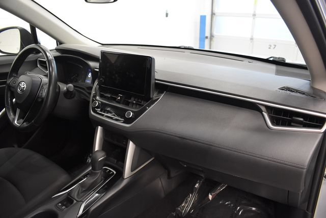 Used 2024 Toyota Corolla Cross LE AWD/4WD image 19