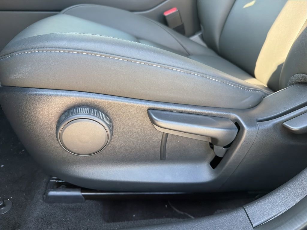 Certified 2025 MAZDA CX-30 AWD 2.5 S w/ Select Sport Pkg image 15