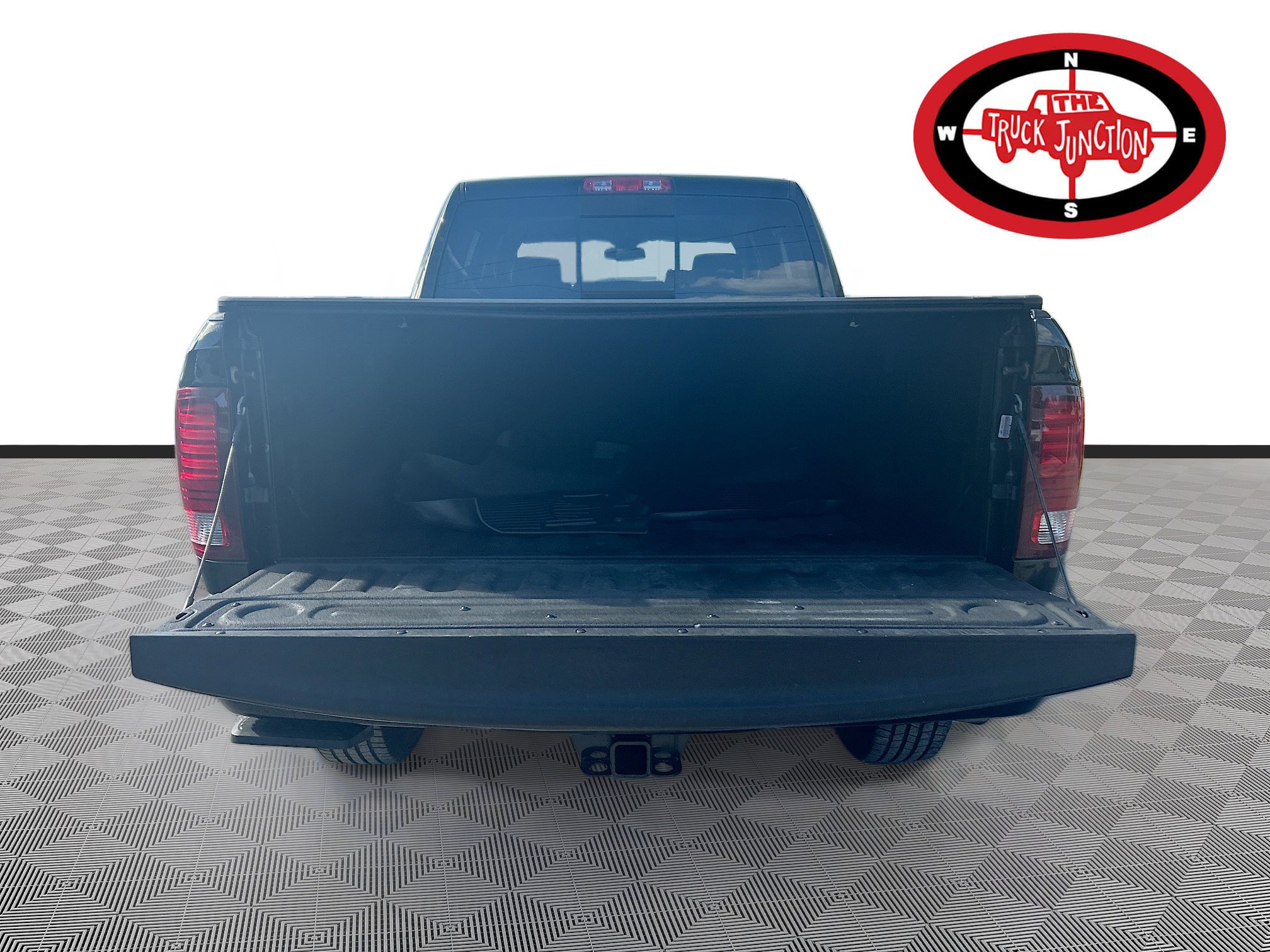 Used 2015 RAM 2500 Big Horn image 26