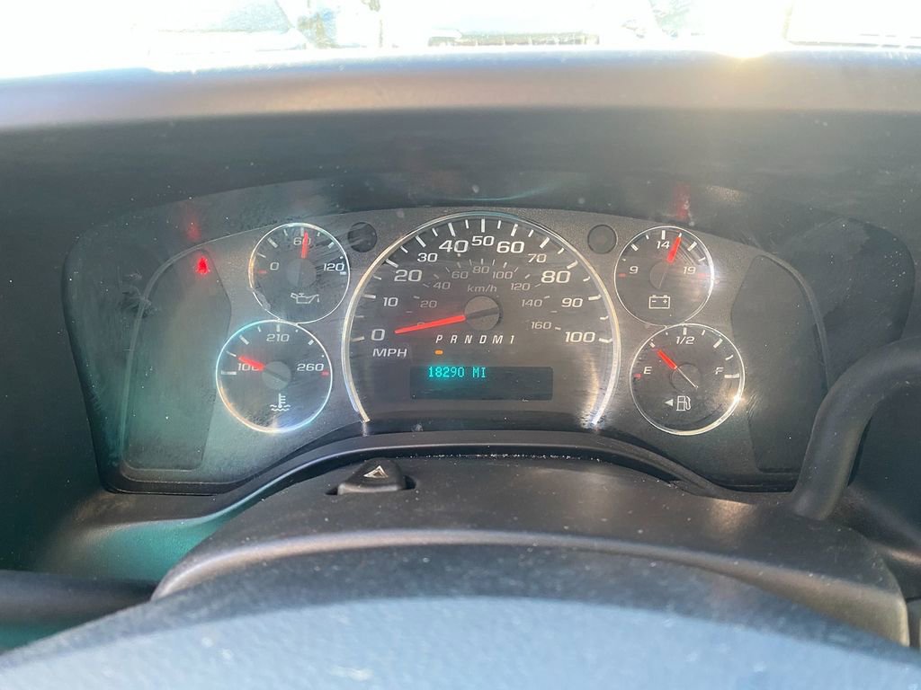 Used 2021 Chevrolet Express 3500 image 16