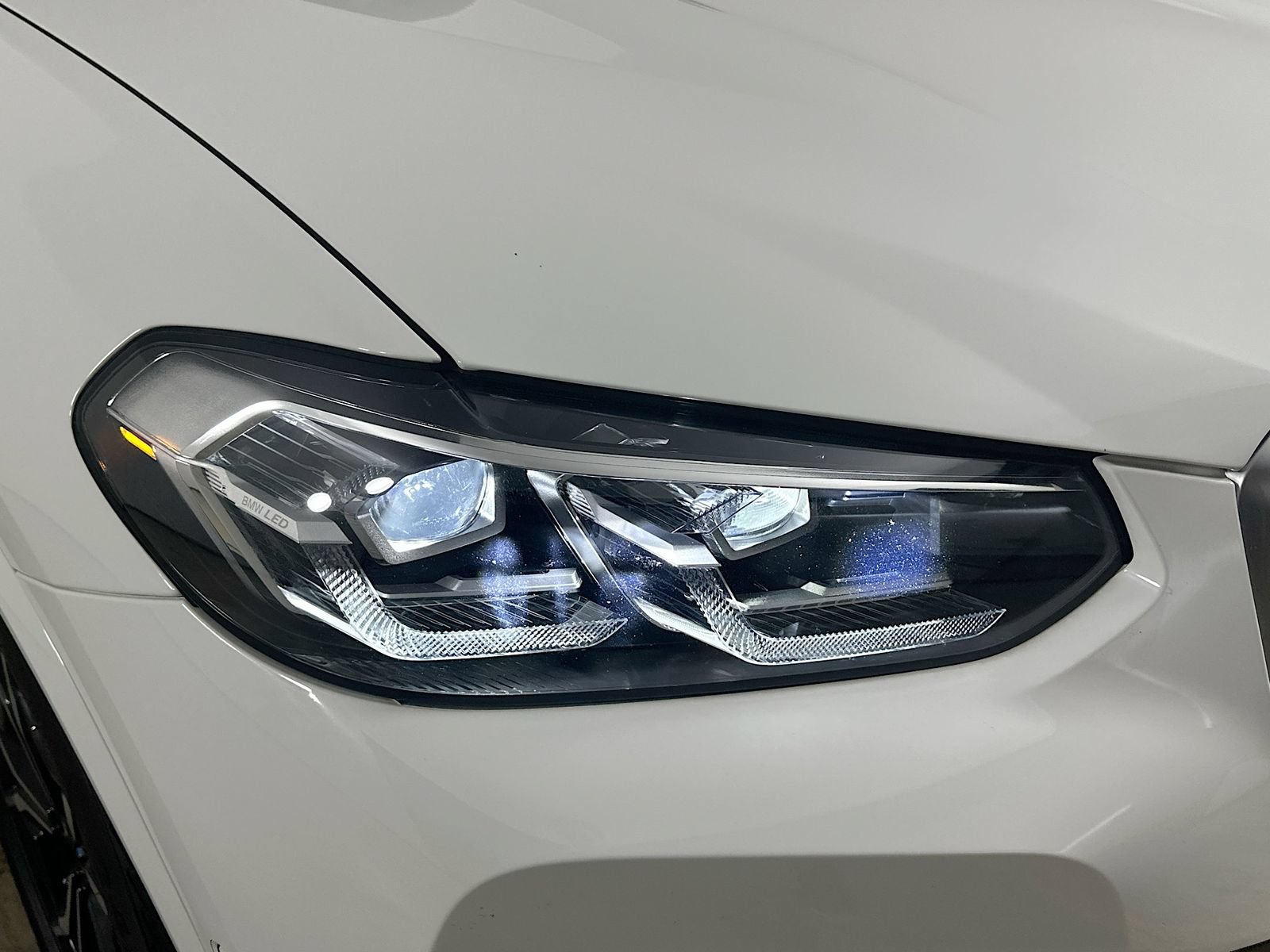 Used 2024 BMW X3 xDrive30i w/ Premium Package AWD/4WD image 9